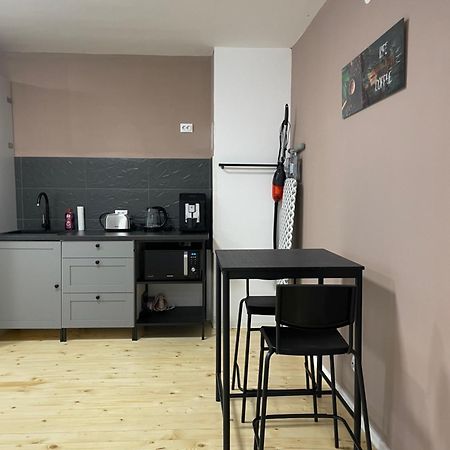 Schei Central Studios In The Heart Of Брашов Екстериор снимка
